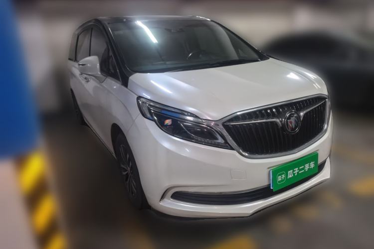 Used Buick GL8 2017 ES 28T Flagship Model China V Standard Front Right 45 Deg