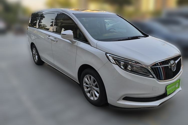Used Buick GL8 2017 ES 28T Comfort Model China V Standard Front Right 45 Deg