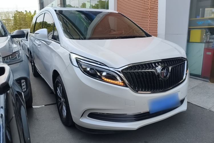 Used Buick GL8 2017 ES 28T Flagship Model China V Standard Front Right 45 Deg