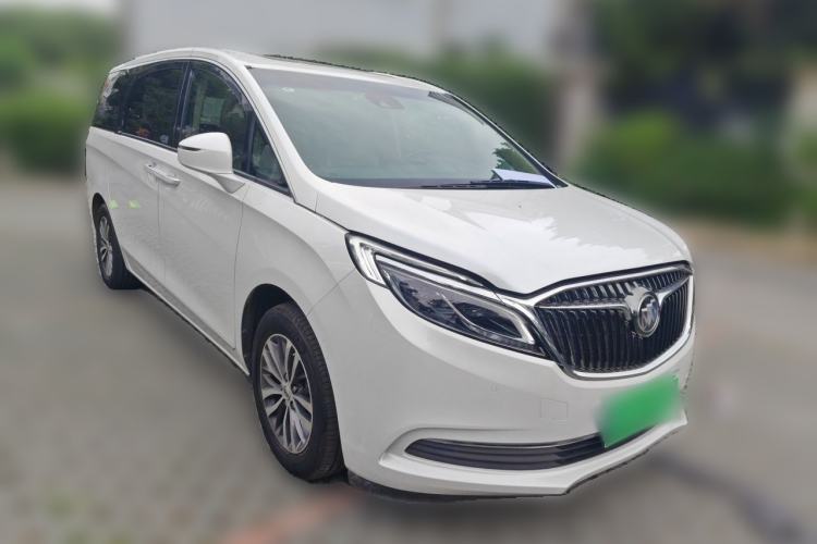 Used Buick GL8 2017 ES 28T Flagship Model China V Standard Front Right 45 Deg
