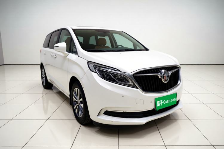 Used Buick GL8 2017 ES 28T Flagship Model China V Standard Front Right 45 Deg