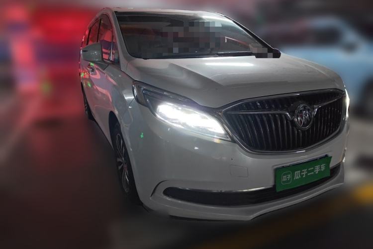 Used Buick GL8 2017 ES 28T Luxury Model China V Standard Front Right 45 Deg