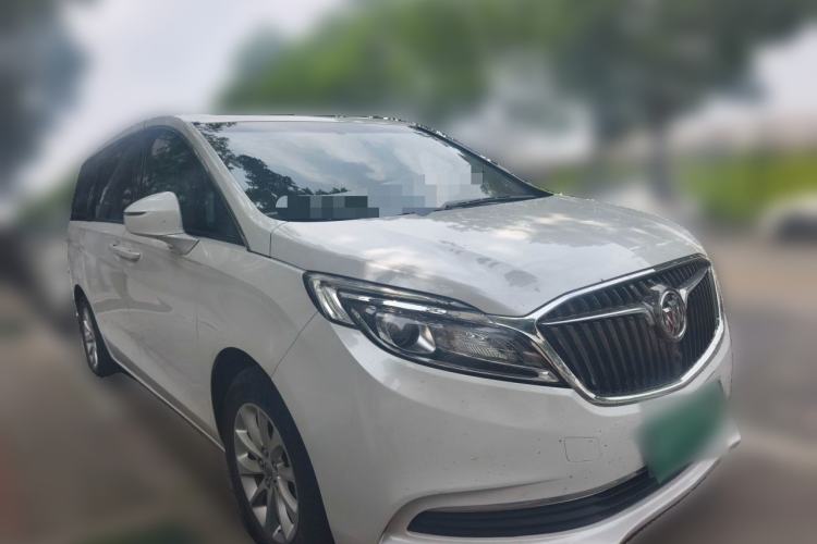 Used Buick GL8 2017 ES 28T Comfort Model China V Standard Front Right 45 Deg