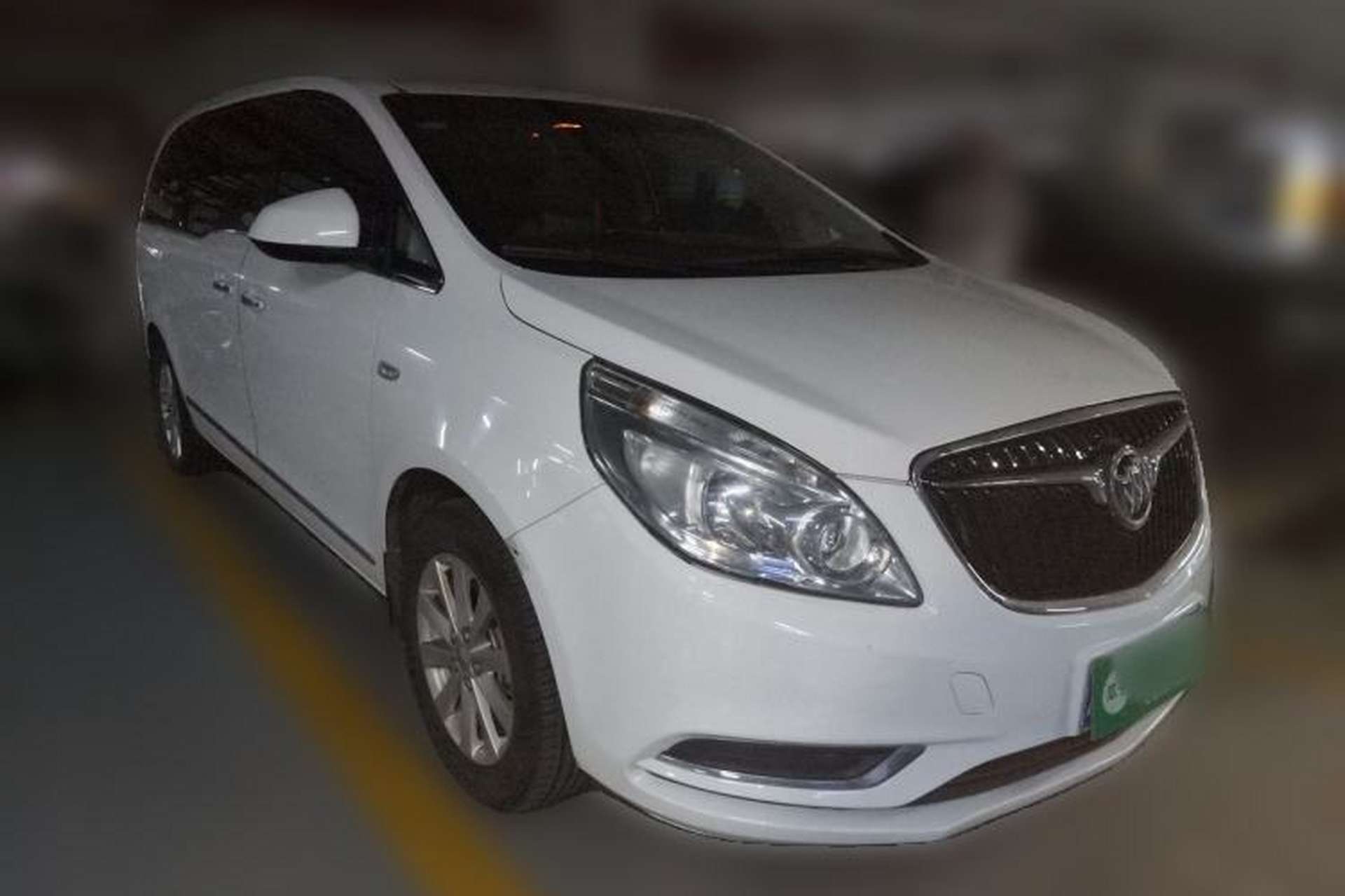 Used Buick GL8 2017 25S Luxury Version China V Standard Front Right 45 Deg