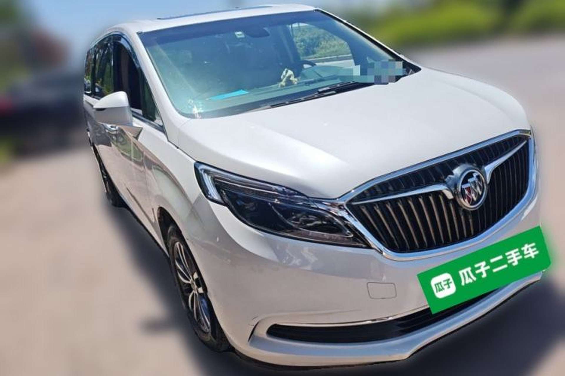 Used Buick GL8 2017 ES 28T Luxury Model China V Standard Front Right 45 Deg