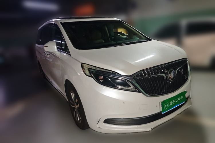 Used Buick GL8 2017 ES 28T Flagship Model China V Standard Front Right 45 Deg