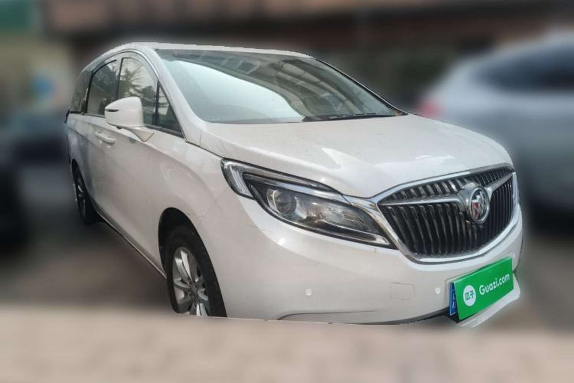 Used Buick GL8 2017 ES 28T Comfort Model China V Standard Front Right 45 Deg