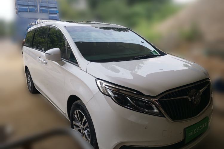 Used Buick GL8 2017 ES 28T Flagship Model China V Standard Front Right 45 Deg