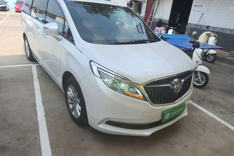 Used Buick GL8 2017 ES 28T Premium Version China V Standard Front Right 45 Deg