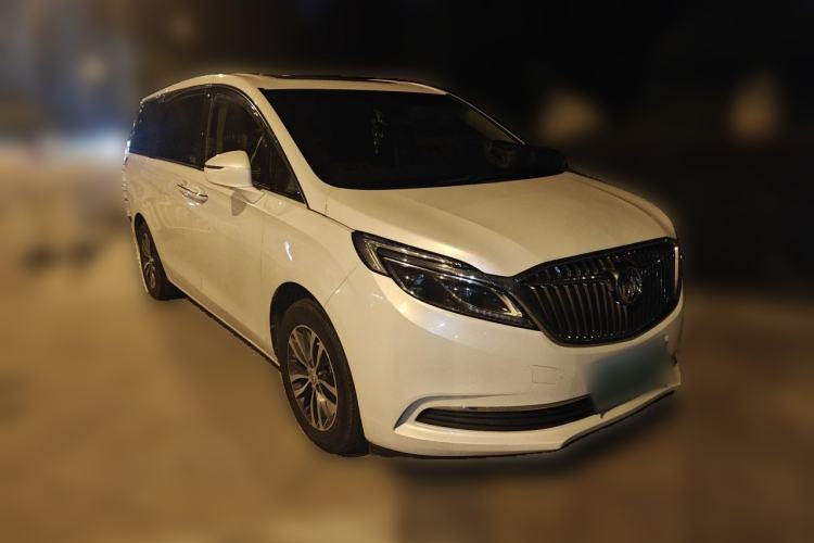 Used Buick GL8 2017 ES 28T Luxury Model China V Standard Front Right 45 Deg