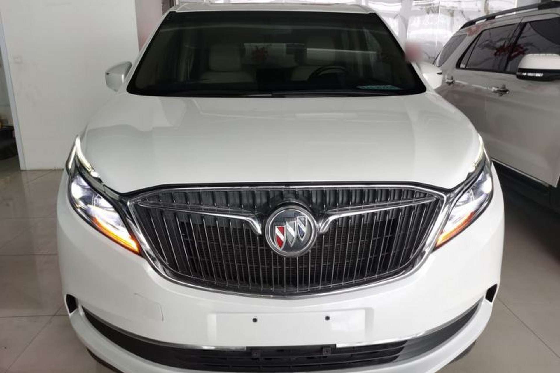 Used Buick GL8 2017 ES 28T Premium Version China V Standard Front