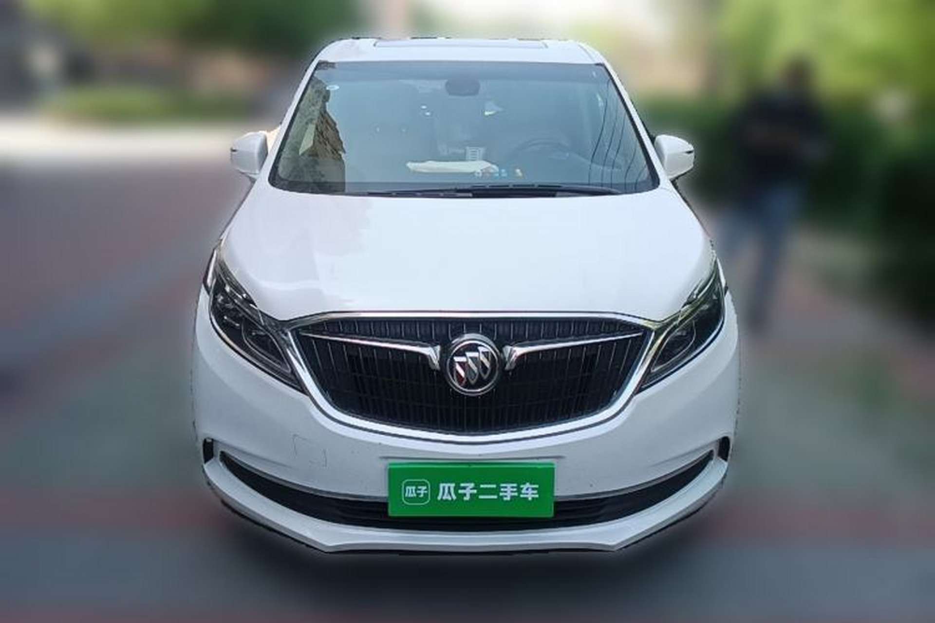 Used Buick GL8 2017 ES 28T Luxury Model China V Standard Front