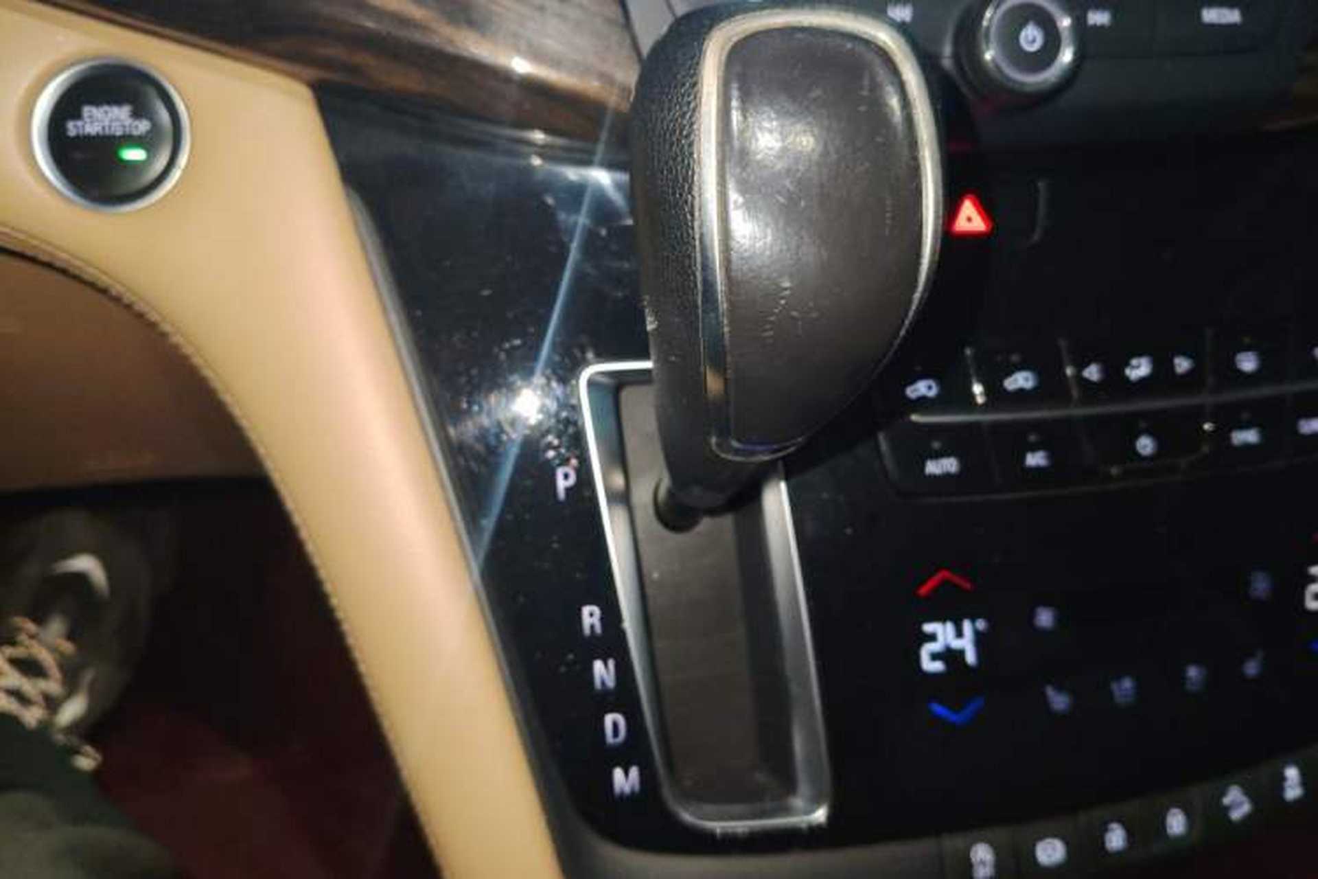 Used Buick GL8 2017 ES 28T Flagship Model China V Standard Gear Lever