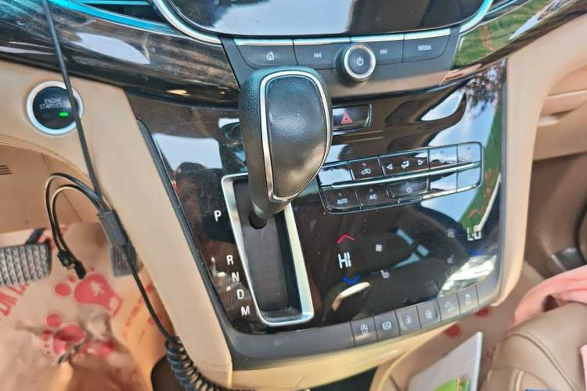 Used Buick GL8 2017 ES 28T Luxury Model China V Standard Gear Lever