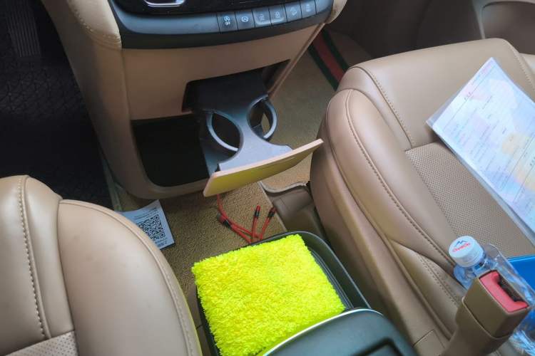 Used Buick GL8 2017 ES 28T Luxury Model China V Standard Gear Lever