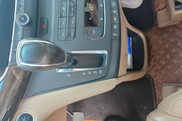 Used Buick GL8 2017 ES 28T Premium Version China V Standard Gear Lever