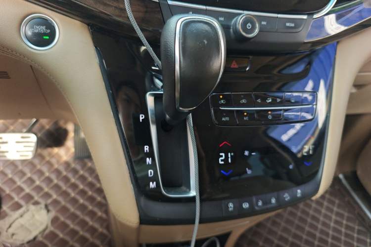 Used Buick GL8 2017 ES 28T Luxury Model China V Standard Gear Lever