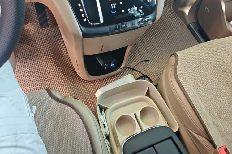 Used Buick GL8 2017 ES 28T Flagship Model China V Standard Gear Lever