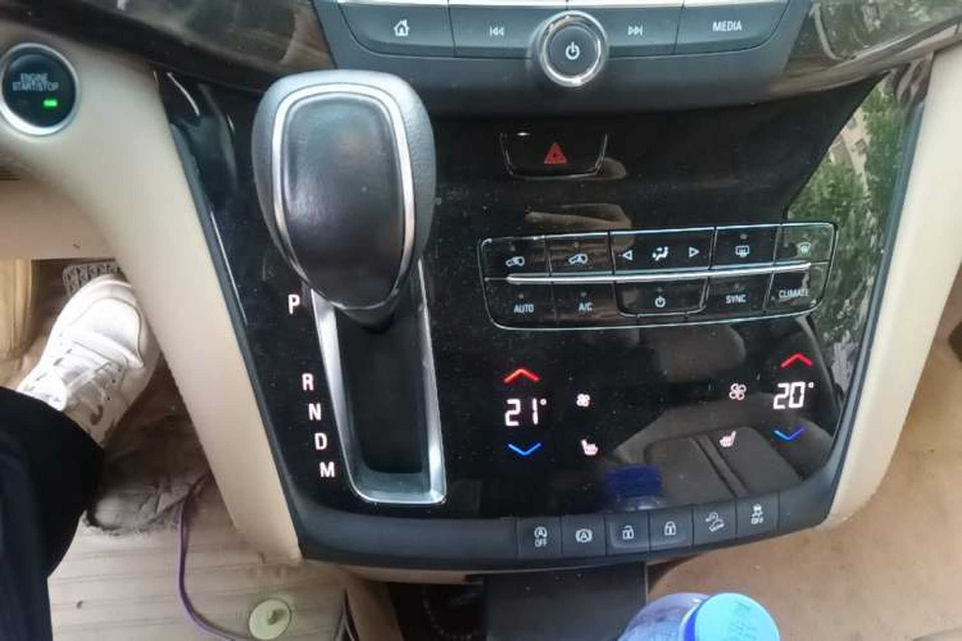 Used Buick GL8 2017 ES 28T Luxury Model China V Standard Gear Lever