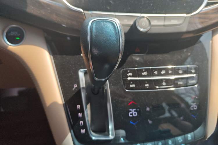 Used Buick GL8 2017 ES 28T Luxury Model China V Standard Gear Lever