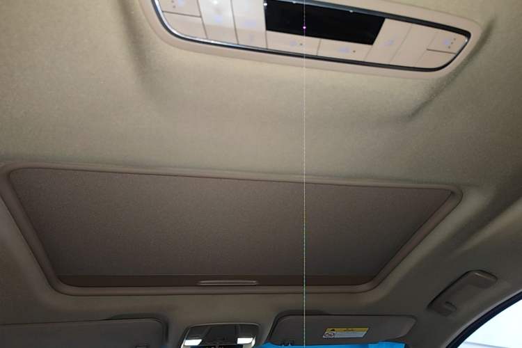 Used Buick GL8 2017 ES 28T Premium Version China V Standard Headliner