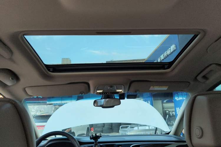 Used Buick GL8 2017 ES 28T Luxury Model China V Standard Headliner