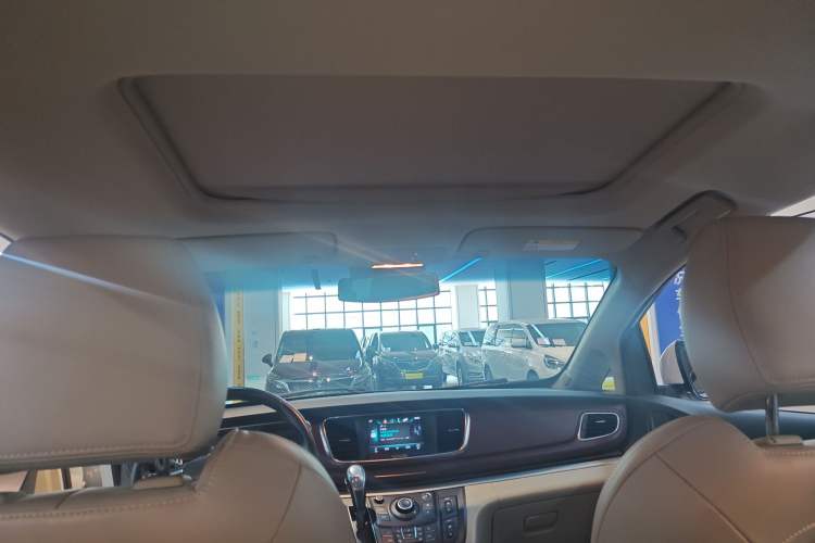 Used Buick GL8 2017 25S Prestige Version China V Standard Headliner