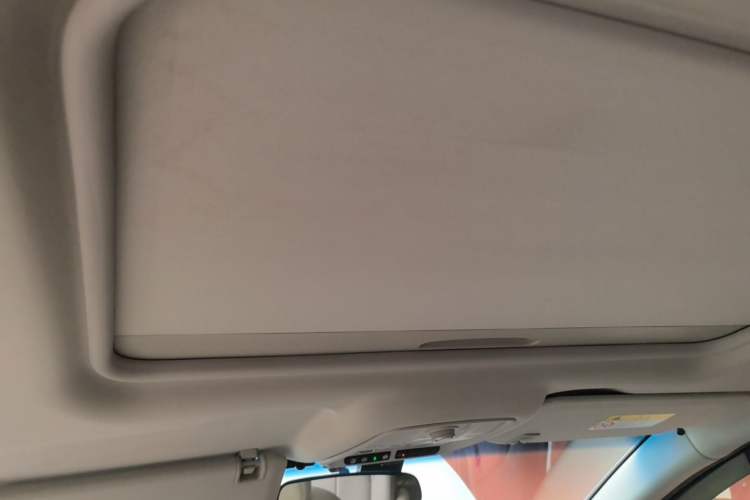 Used Buick GL8 2017 ES 28T Comfort Model China V Standard Headliner