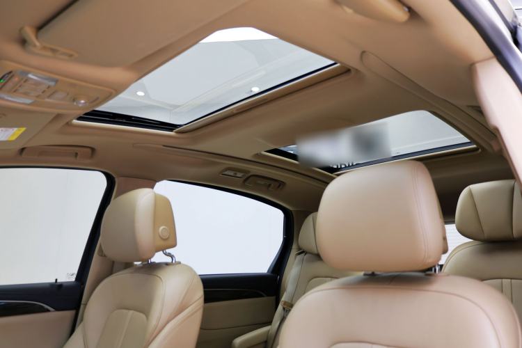 Used Buick GL8 2017 ES 28T Flagship Model China V Standard Headliner