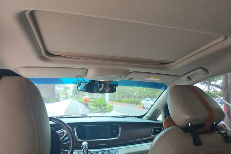 Used Buick GL8 2017 25S Luxury Version China V Standard Headliner