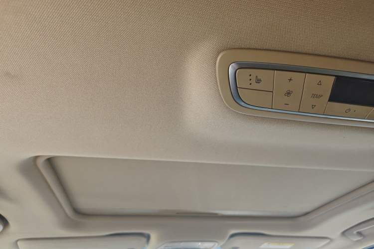 Used Buick GL8 2017 ES 28T Premium Version China V Standard Headliner