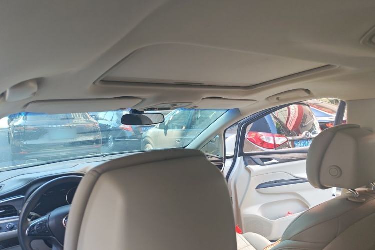 Used Buick GL8 2017 ES 28T Comfort Model China V Standard Headliner