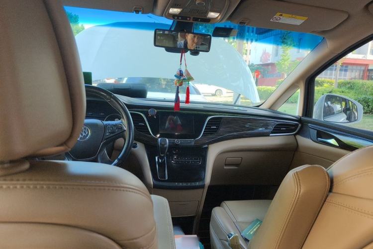 Used Buick GL8 2017 ES 28T Luxury Model China V Standard Headliner