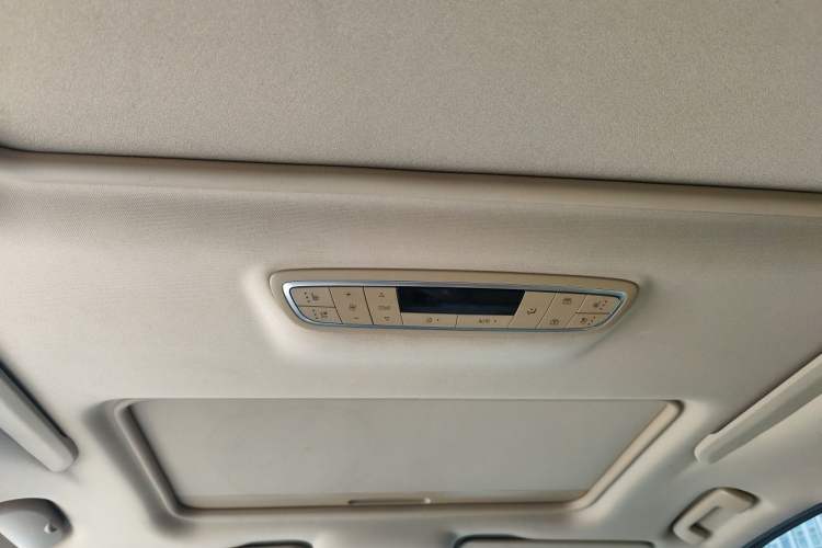 Used Buick GL8 2017 ES 28T Luxury Model China V Standard Headliner