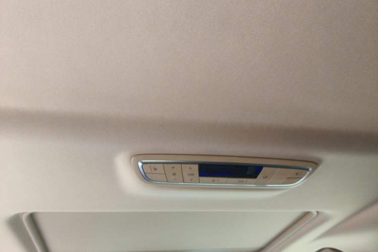 Used Buick GL8 2017 ES 28T Premium Version China V Standard Headliner