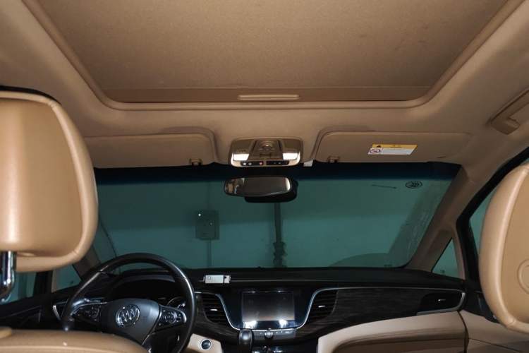 Used Buick GL8 2017 ES 28T Flagship Model China V Standard Headliner