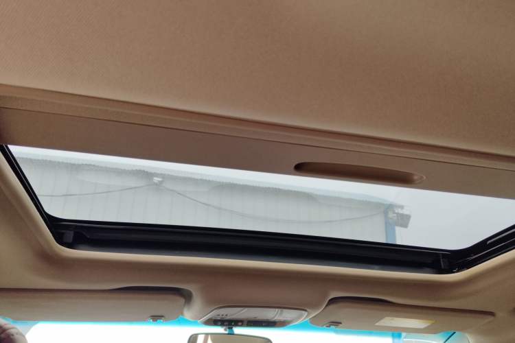 Used Buick GL8 2017 ES 28T Premium Version China V Standard Headliner