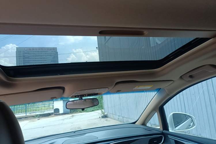 Used Buick GL8 2017 ES 28T Premium Version China V Standard Headliner