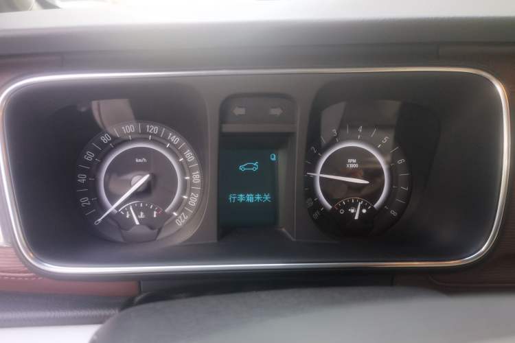 Used Buick GL8 2017 25S Comfort Version China V Standard Instrument Cluster
