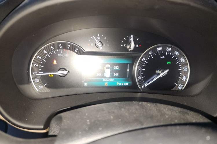 Used Buick GL8 2017 ES 28T Luxury Model China V Standard Instrument Cluster