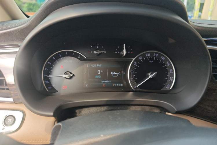 Used Buick GL8 2017 ES 28T Luxury Model China V Standard Instrument Cluster