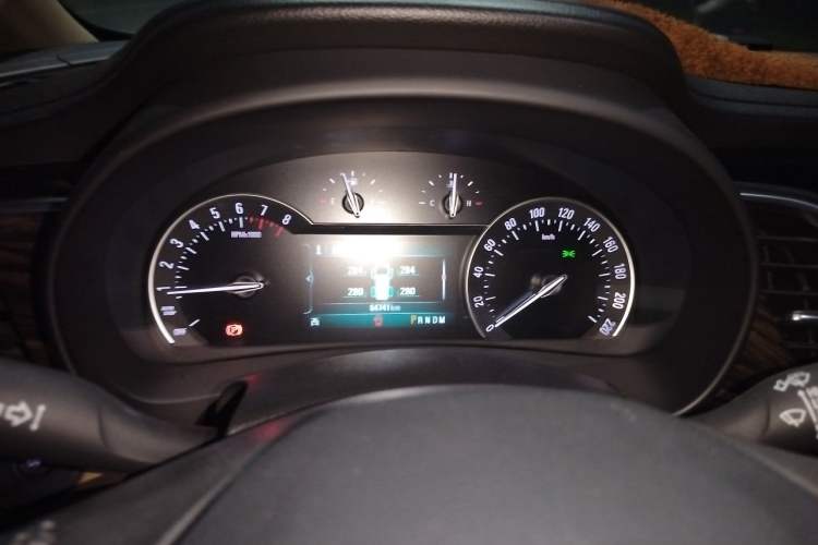 Used Buick GL8 2017 ES 28T Luxury Model China V Standard Instrument Cluster