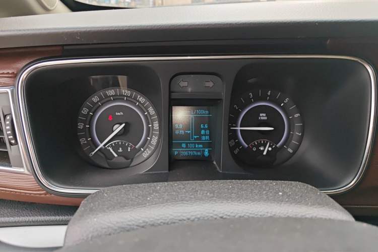 Used Buick GL8 2017 25S Comfort Version China V Standard Instrument Cluster