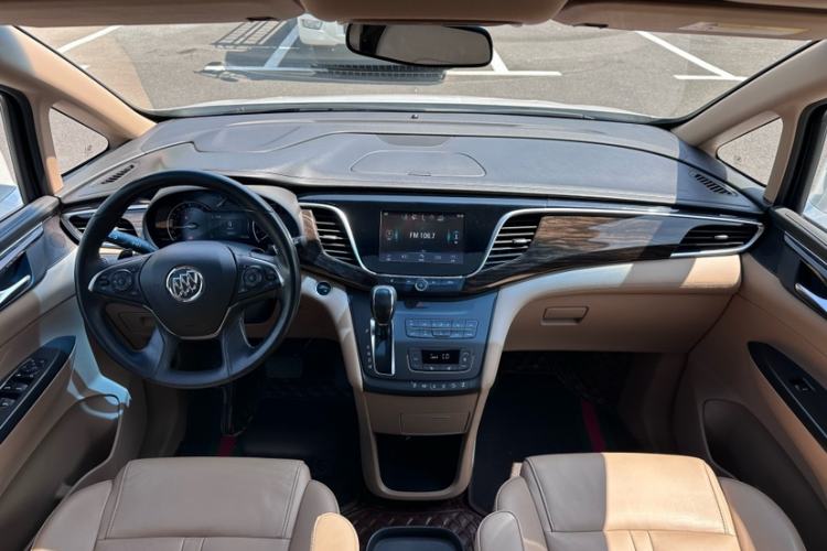Used Buick GL8 2017 ES 28T Premium Version China V Standard Interior 1