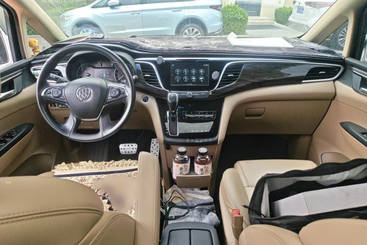 Used Buick GL8 2017 ES 28T Flagship Model China V Standard Interior 2