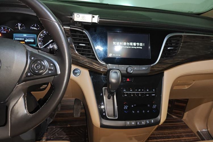 Used Buick GL8 2017 ES 28T Flagship Model China V Standard Interior 2