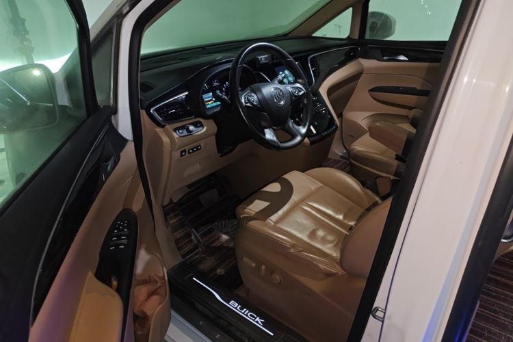 Used Buick GL8 2017 ES 28T Flagship Model China V Standard Interior 3