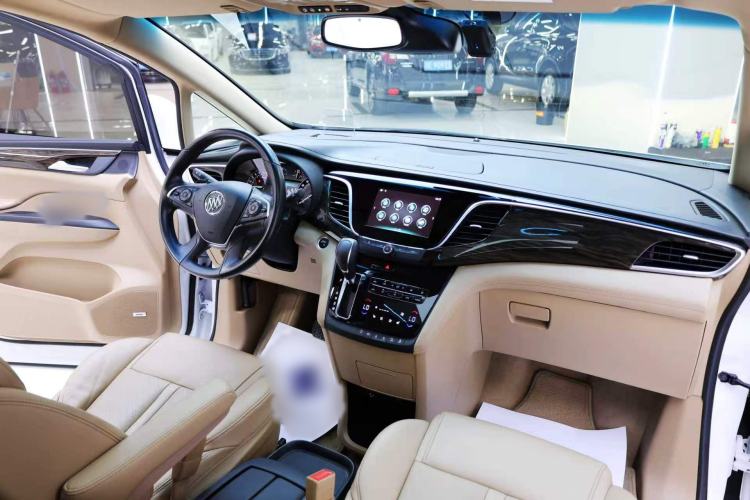 Used Buick GL8 2017 ES 28T Flagship Model China V Standard Interior 4