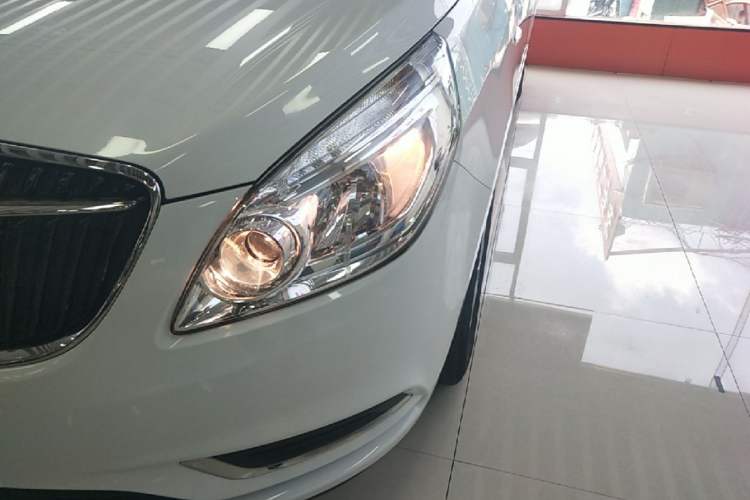 Used Buick GL8 2017 25S Luxury Version China V Standard Left Front Headlight