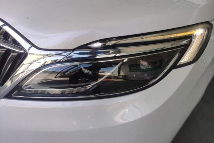 Used Buick GL8 2017 ES 28T Luxury Model China V Standard Left Front Headlight